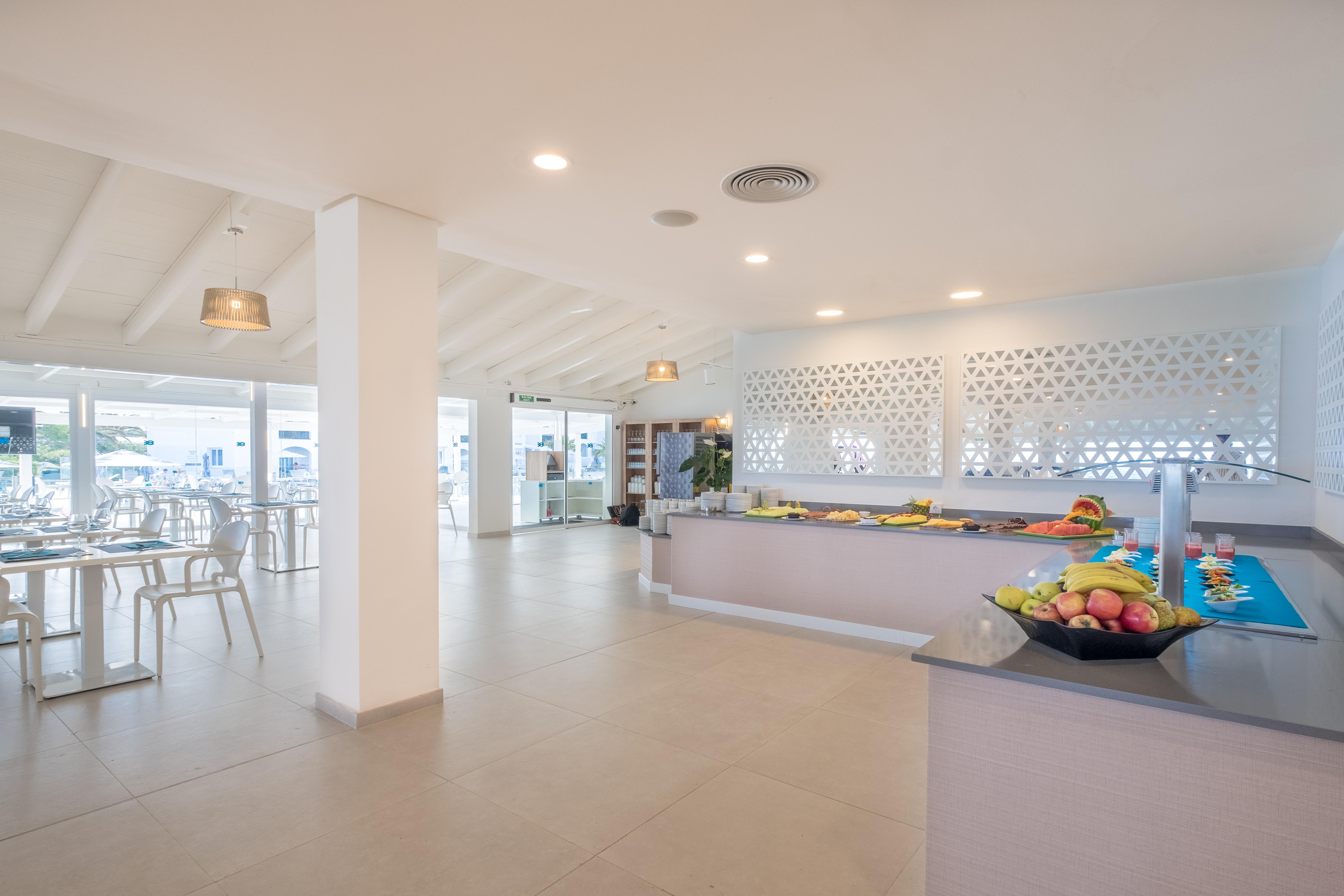 Fergus Style Carema Beach Cala en Bosch Εξωτερικό φωτογραφία